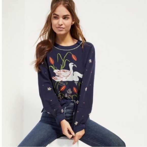 WORN on TV: NWT ANTHROPOLOGIE Maeve SWAN LAKE Embroidered Beaded Sweatshirt XS - Picture 5 of 13